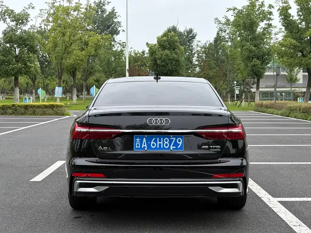 Audi A6L — фото 5