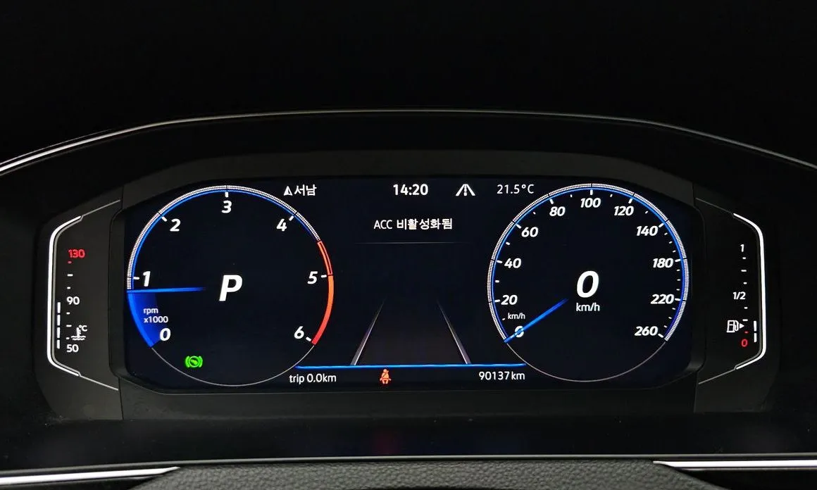 Volkswagen Passat 2022 из KR, фото 2
