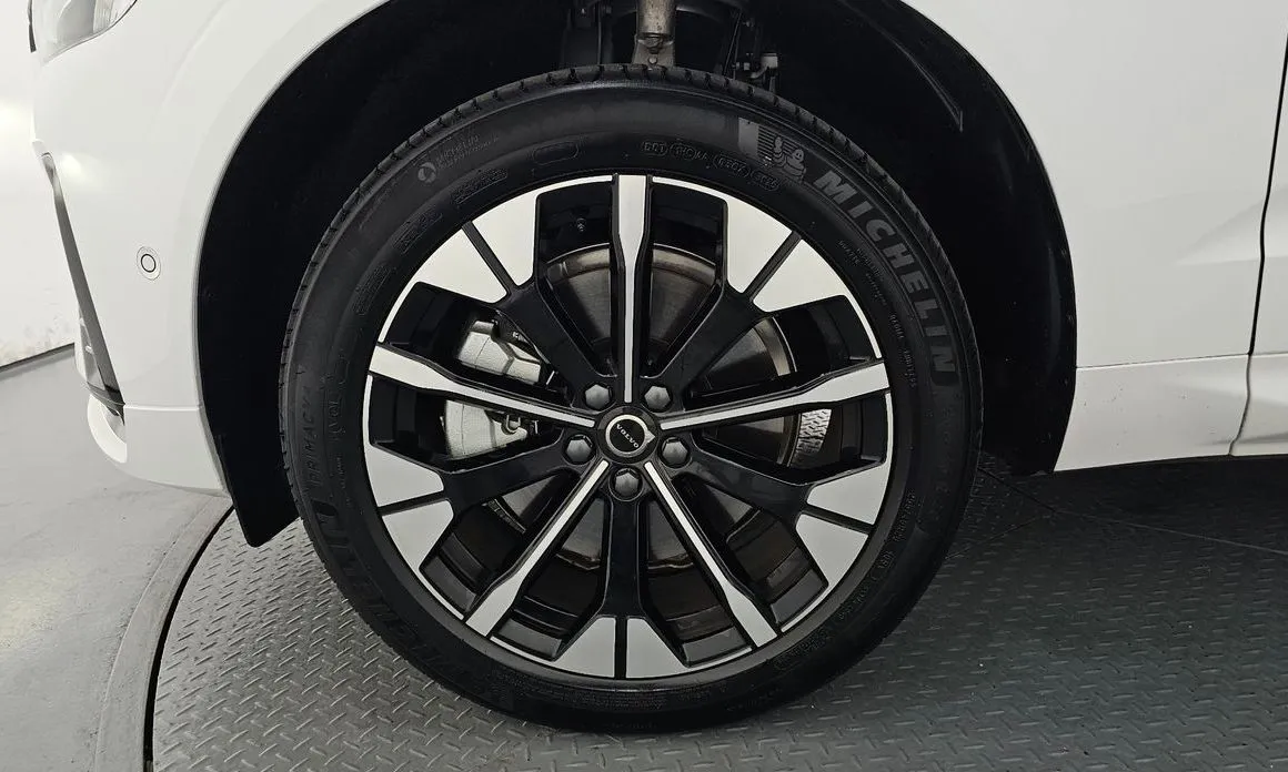 Volvo XC60 2026 из KR, фото 6