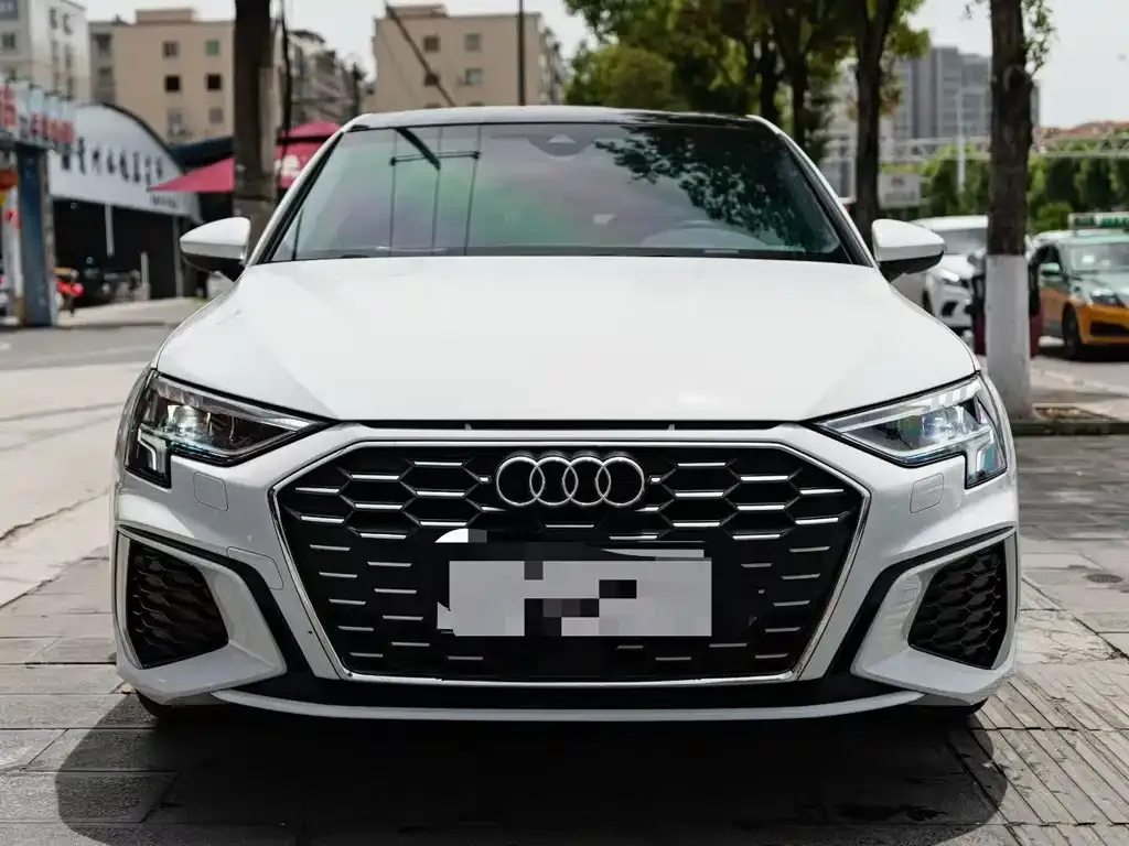 Audi A3 — фото 2