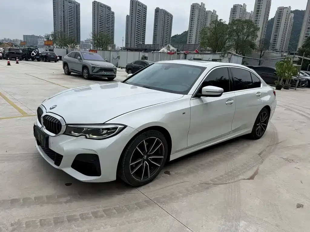 BMW 3 Series — фото 1