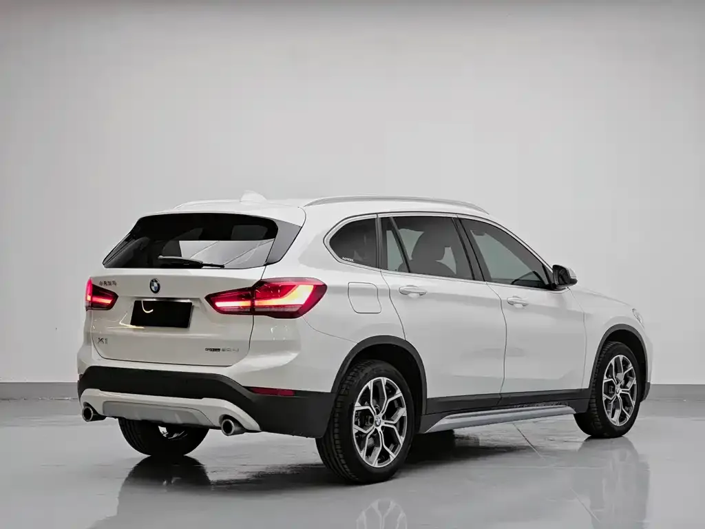 BMW X1 — фото 3