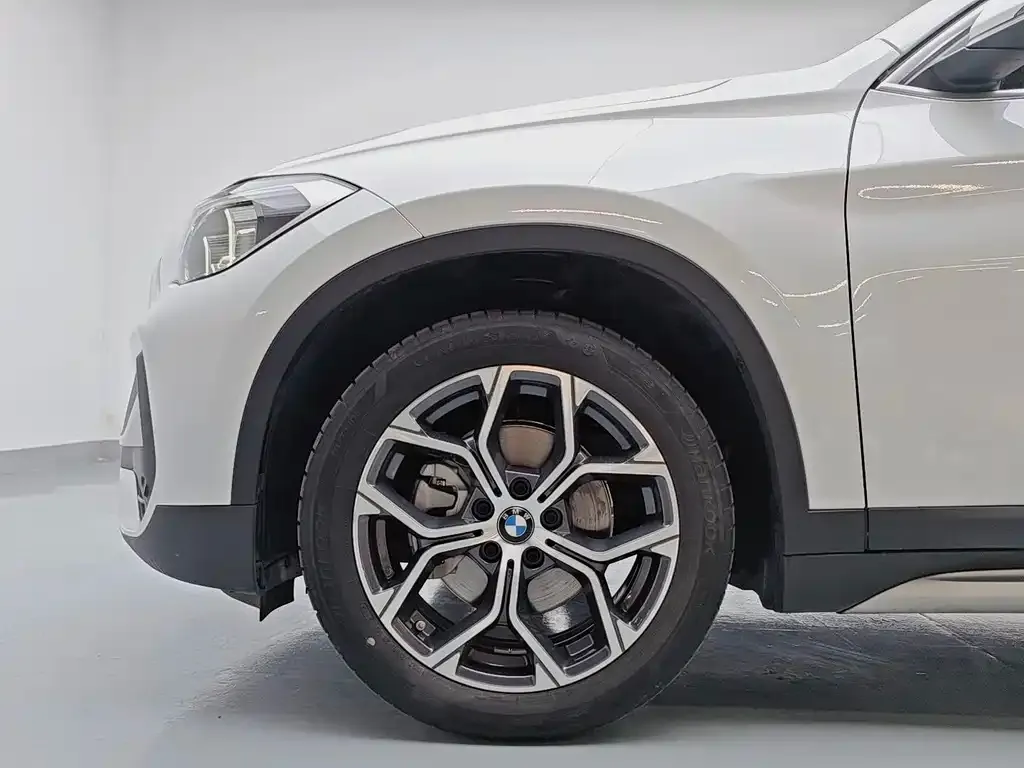 BMW X1 — фото 10