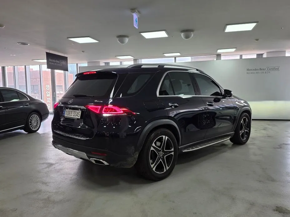 Mercedes-Benz GLE-Class — фото 6