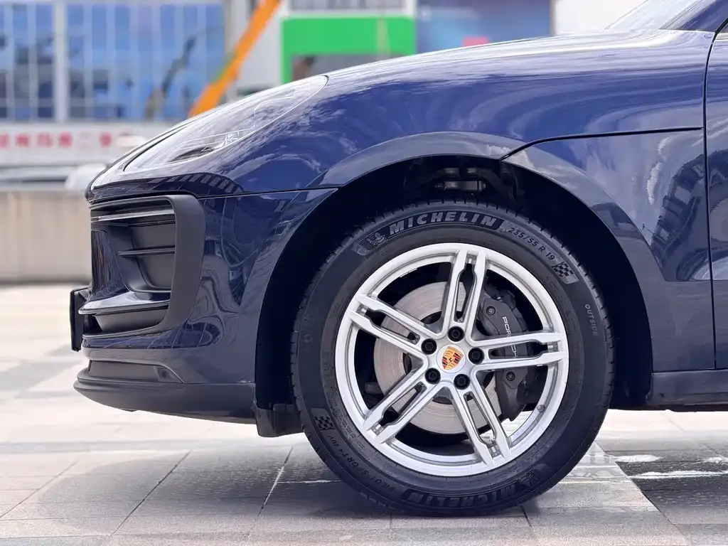 Porsche Macan — фото 7