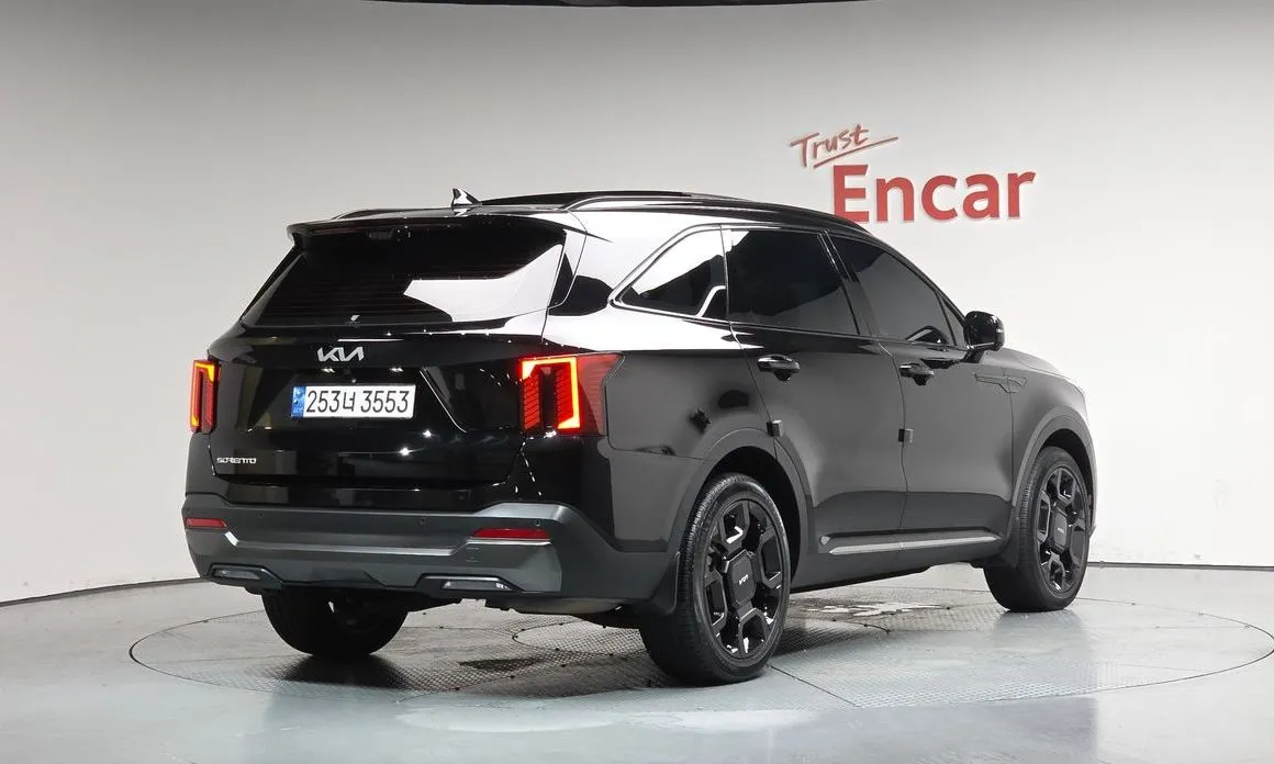 Kia Sorento — фото 6