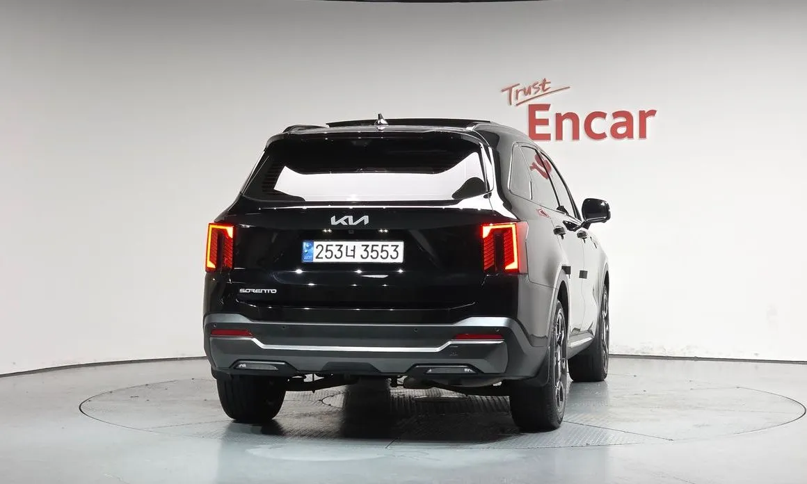 Kia Sorento — фото 10