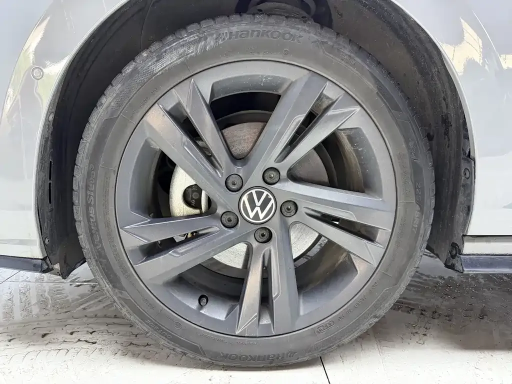 Volkswagen Golf — фото 9