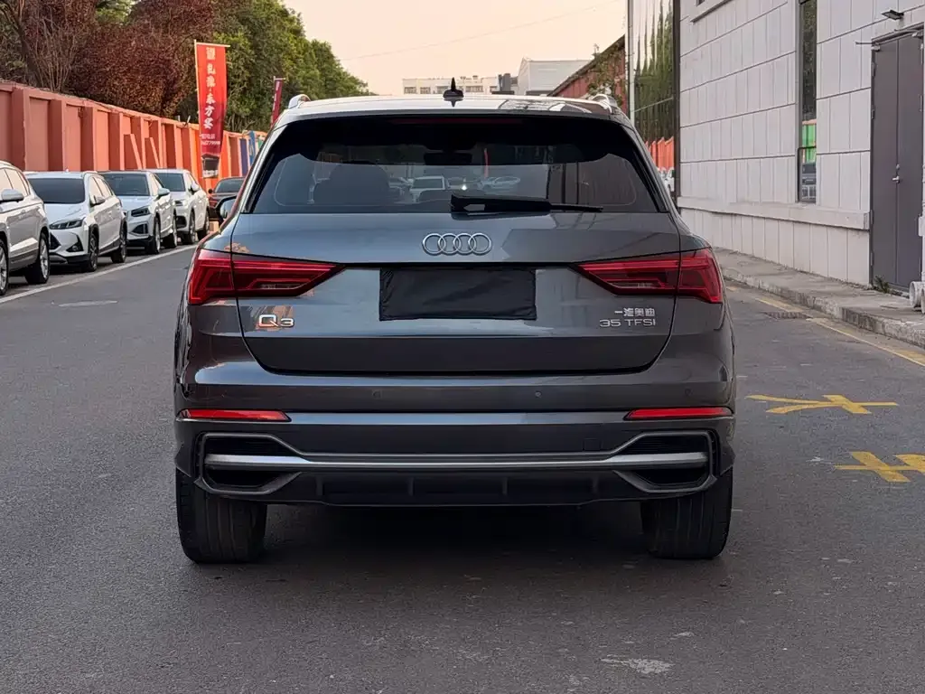 Audi Q3 — фото 9