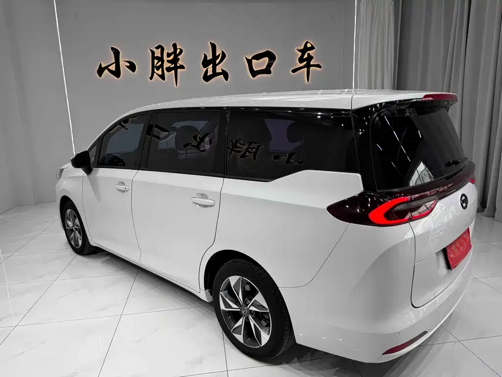 GAC Motor Trumpchi M6 — фото 3