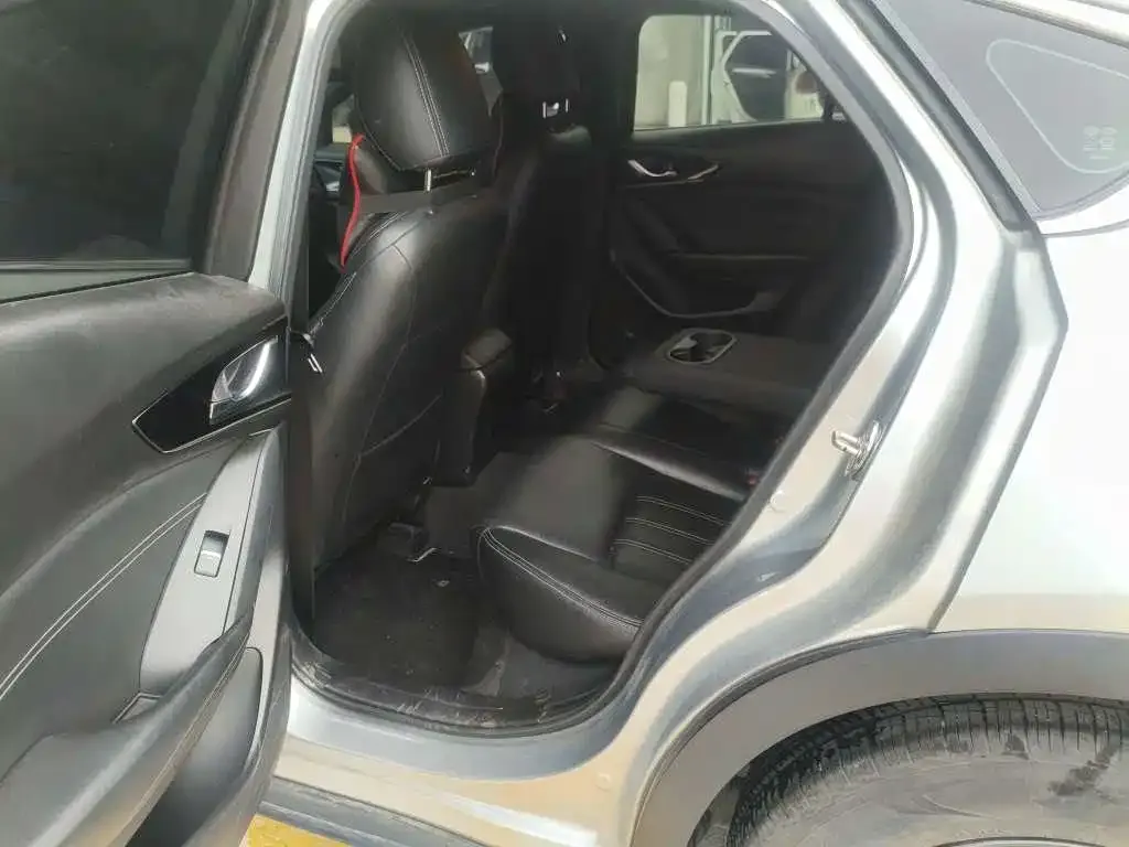 Mazda CX-4 2022 из CN, фото 2