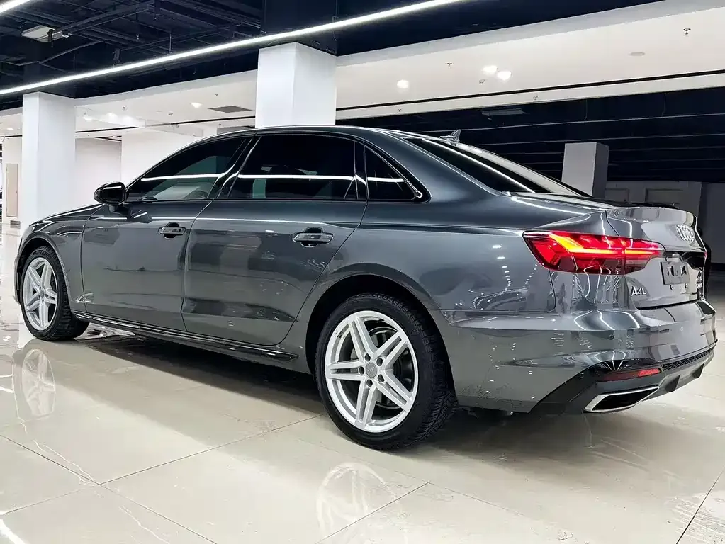 Audi A4L — фото 4