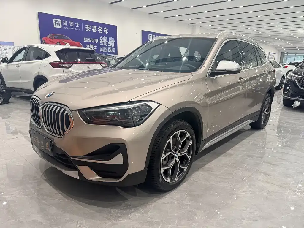 BMW X1 — фото 1