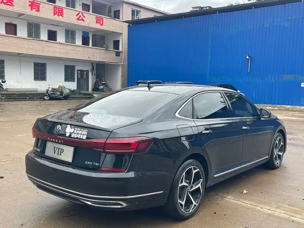 Volkswagen Passat — фото 7