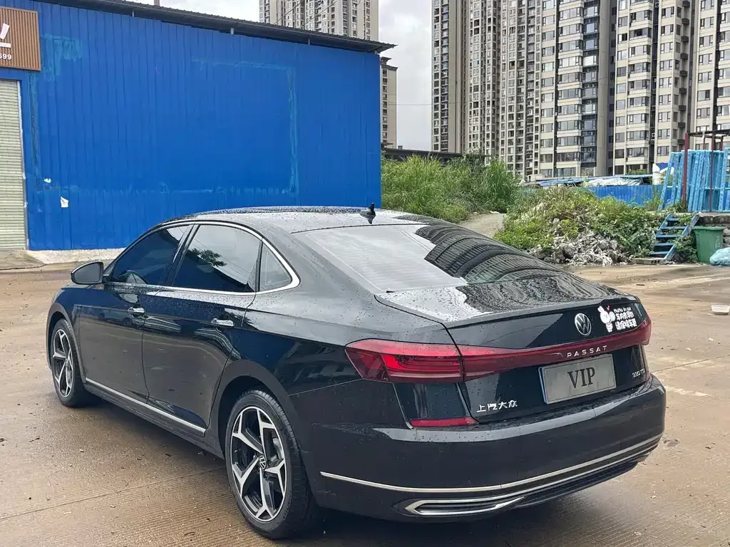 Volkswagen Passat — фото 9