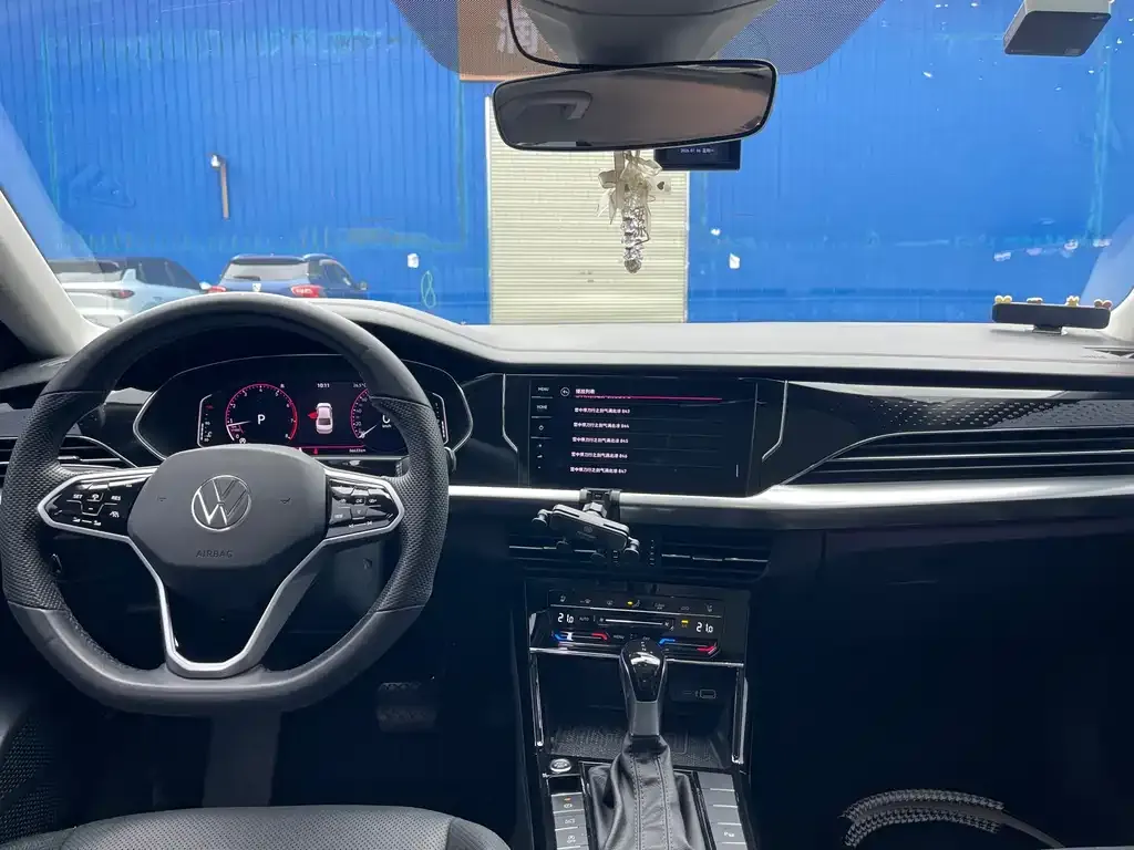 Volkswagen Passat — фото 6