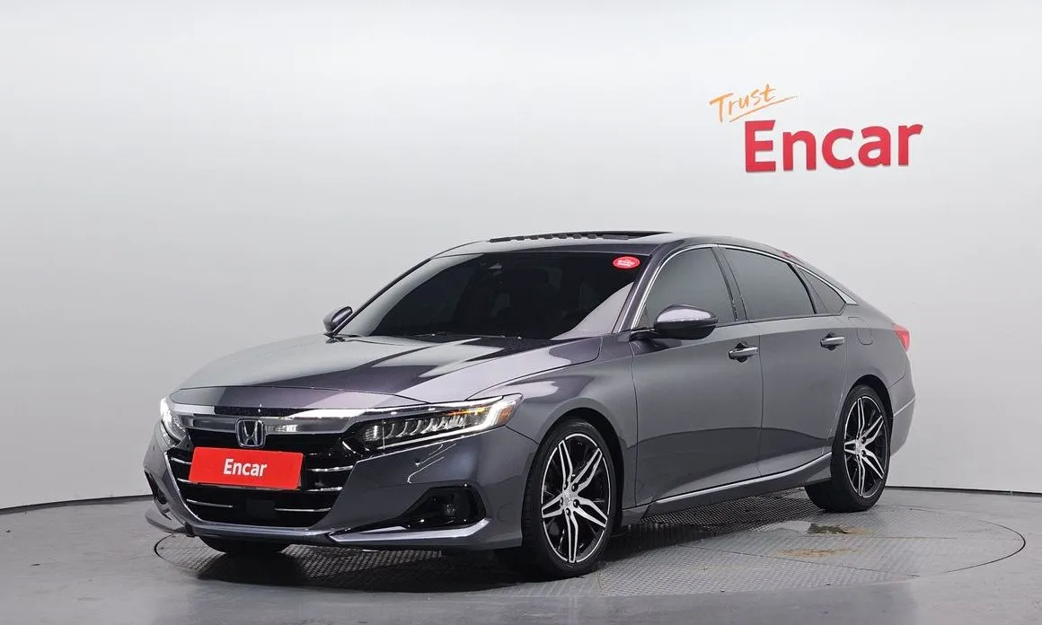 Honda Accord — фото 1