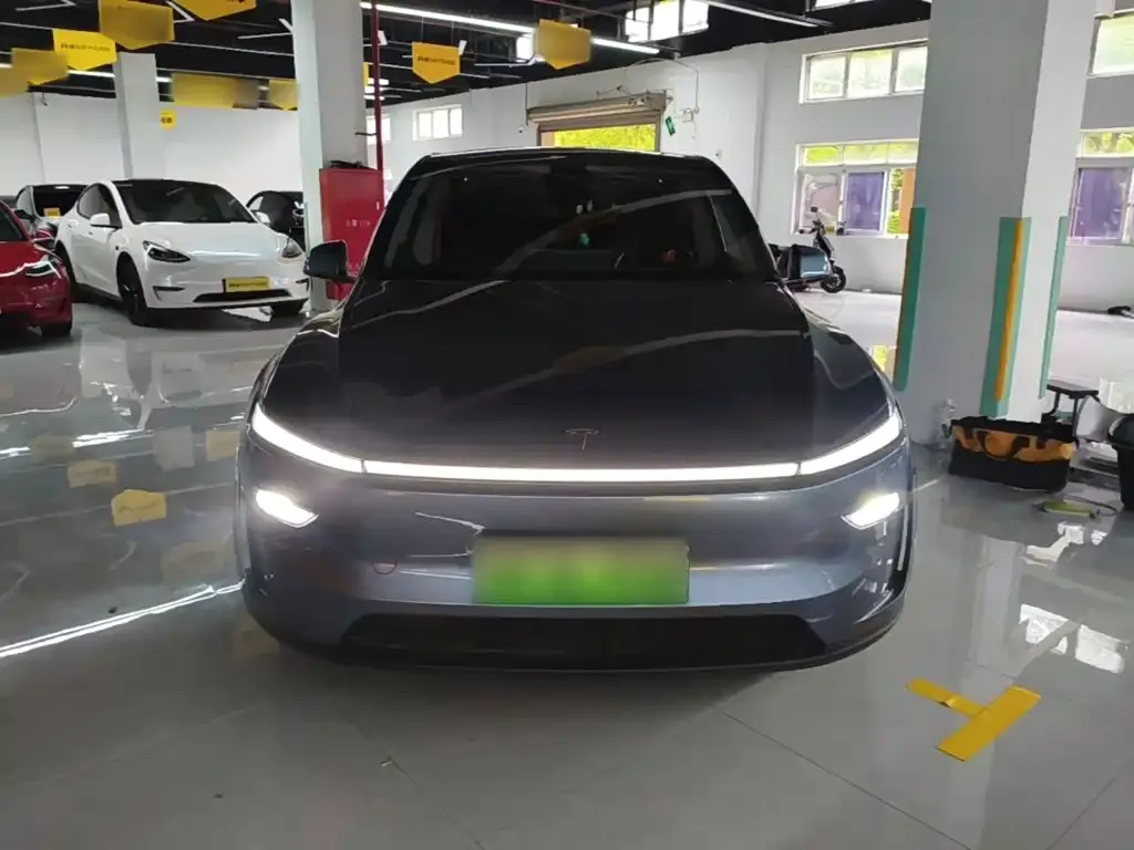 Tesla Model Y — фото 2