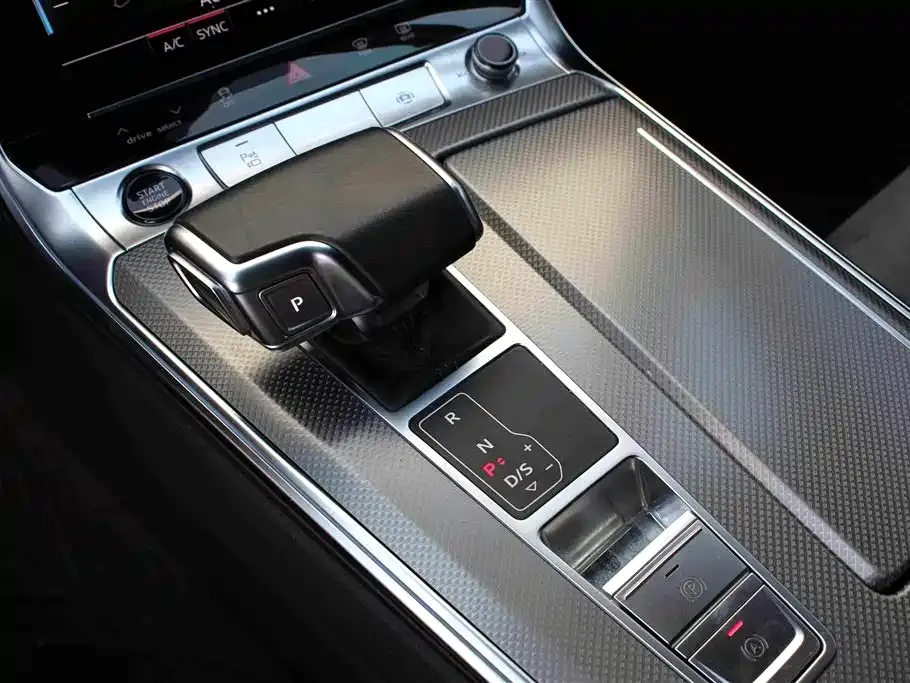Audi A6L New Energy — фото 10
