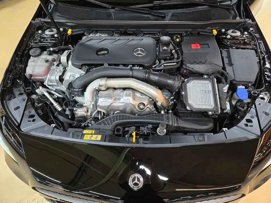 Mercedes-Benz A-Class — фото 10