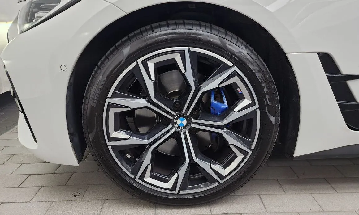 BMW 4-Series 2024 из KR, фото 8
