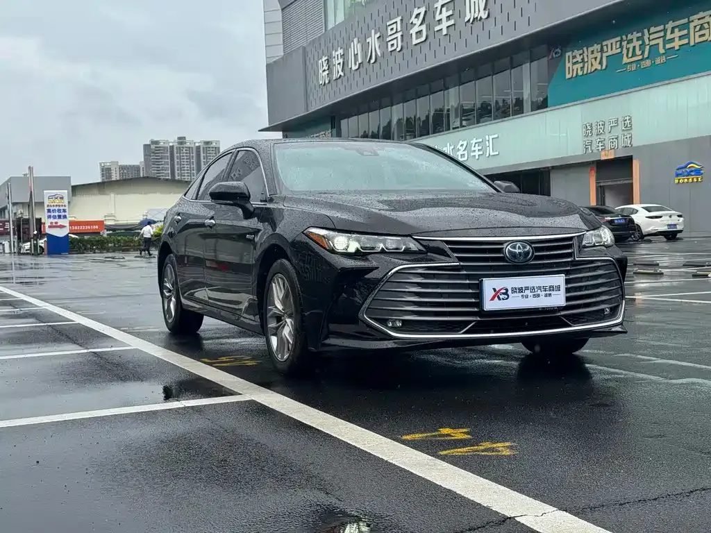 Toyota Avalon — фото 10