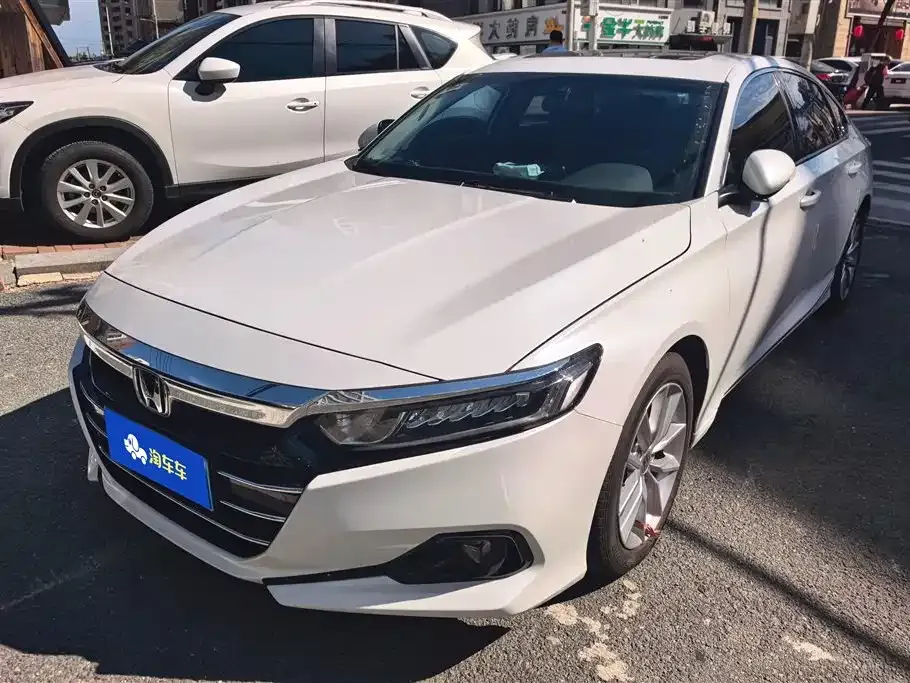 Honda Accord — фото 1