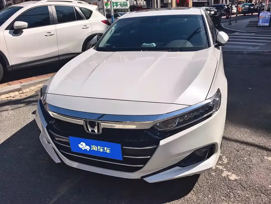 Honda Accord — фото 8