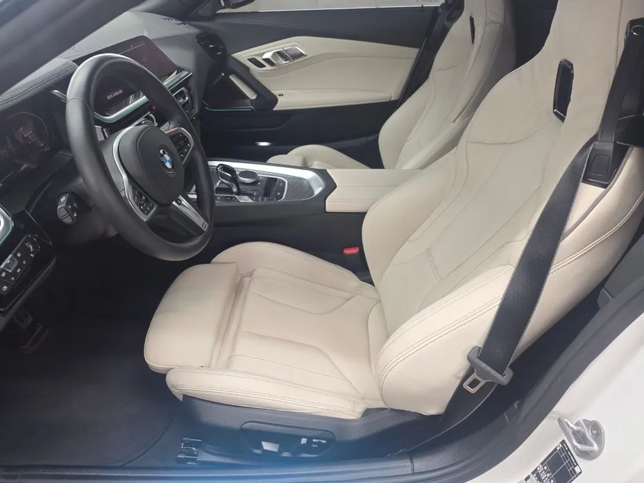 BMW Z4 2025 из KR, фото 4
