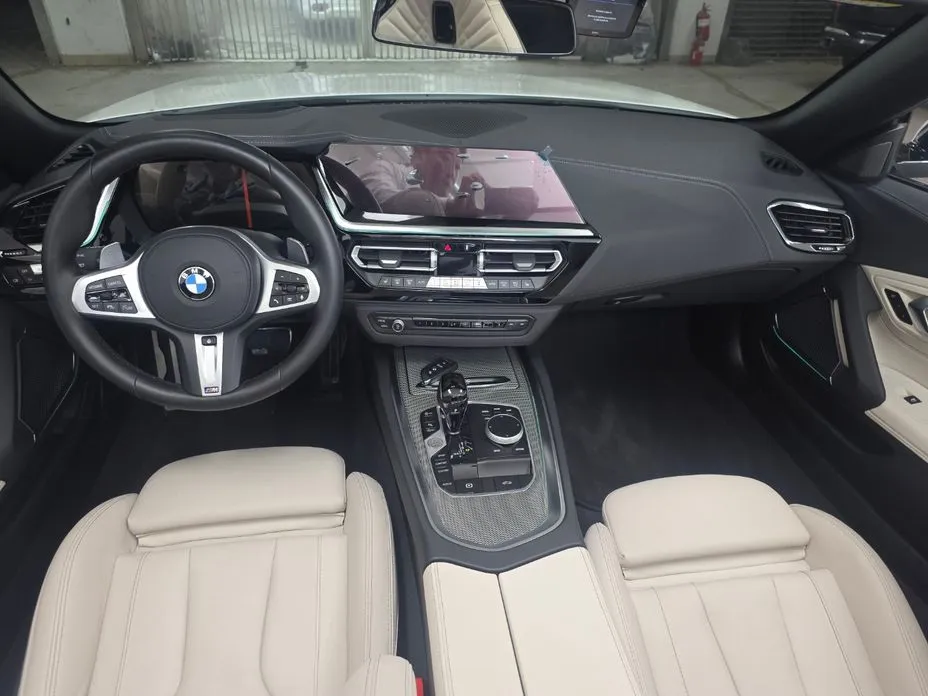 BMW Z4 2025 из KR, фото 8