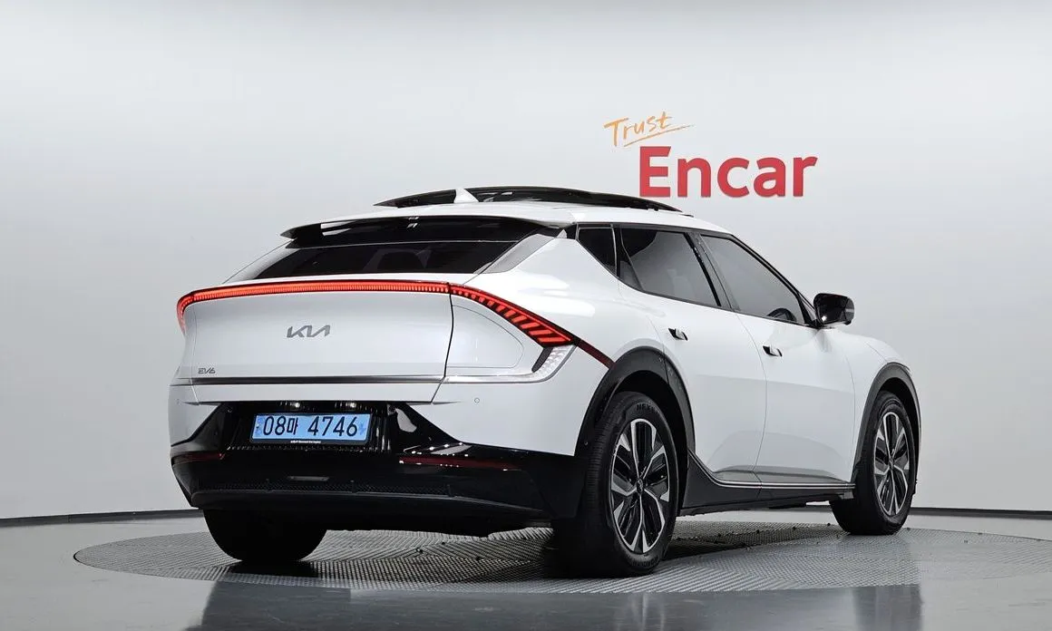 Kia EV6 — фото 6