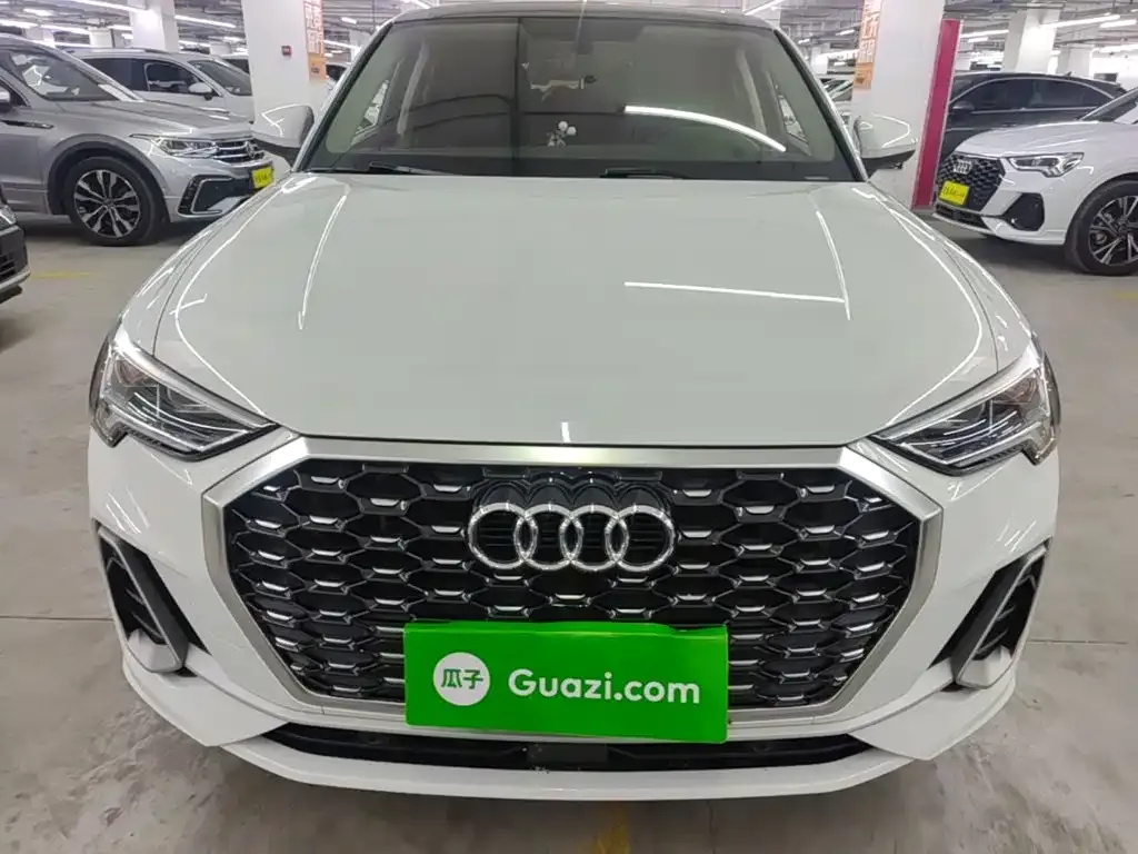 Audi Q3 Sportback — фото 9