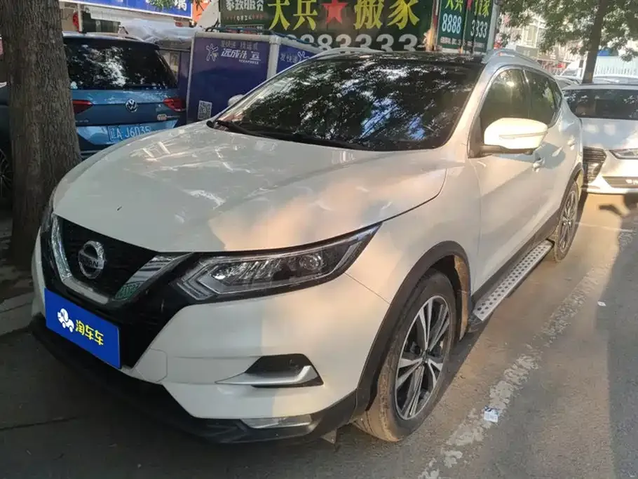 Nissan Qashqai — фото 1