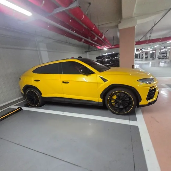 Lamborghini Urus 2022 из KR, фото 2