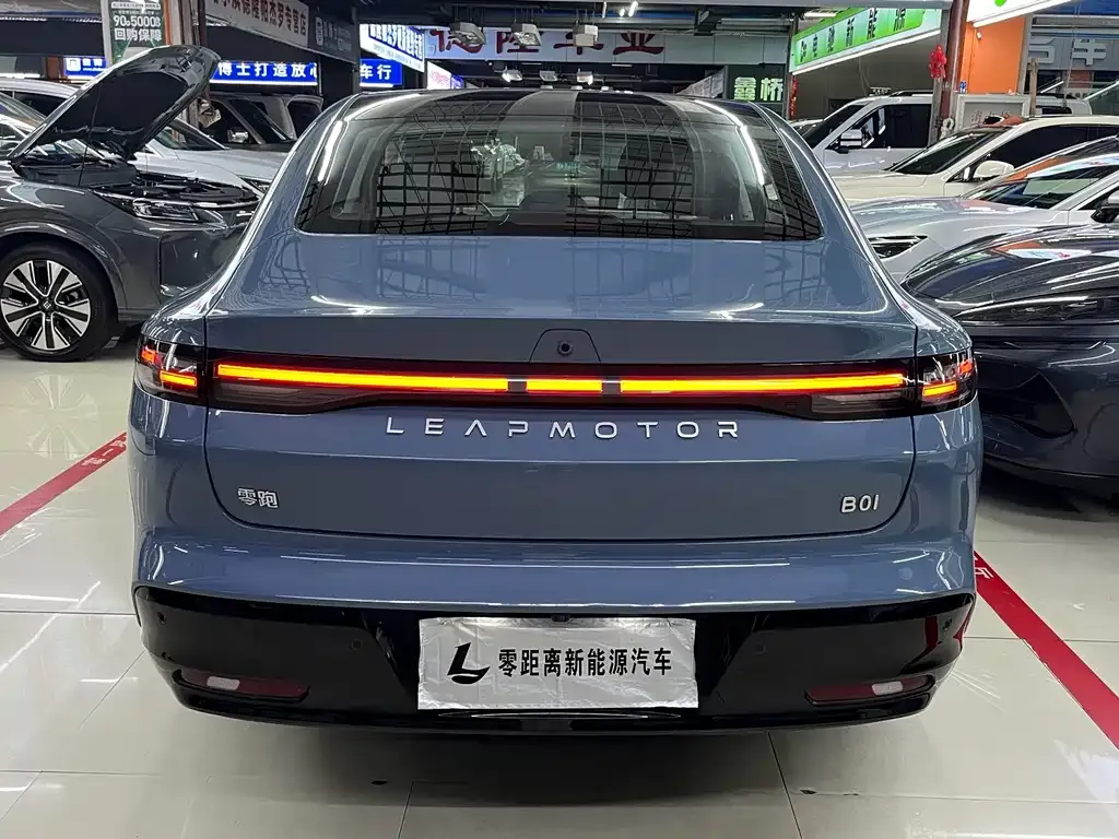 Leapmotor B01 — фото 10