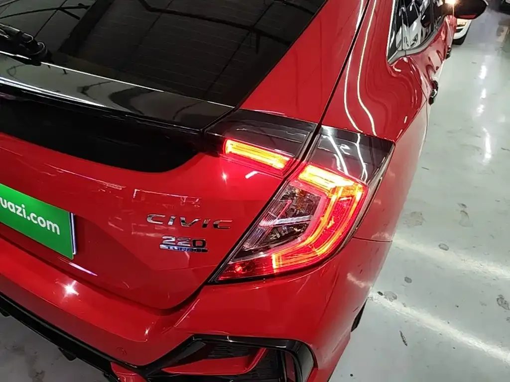 Honda Civic — фото 8
