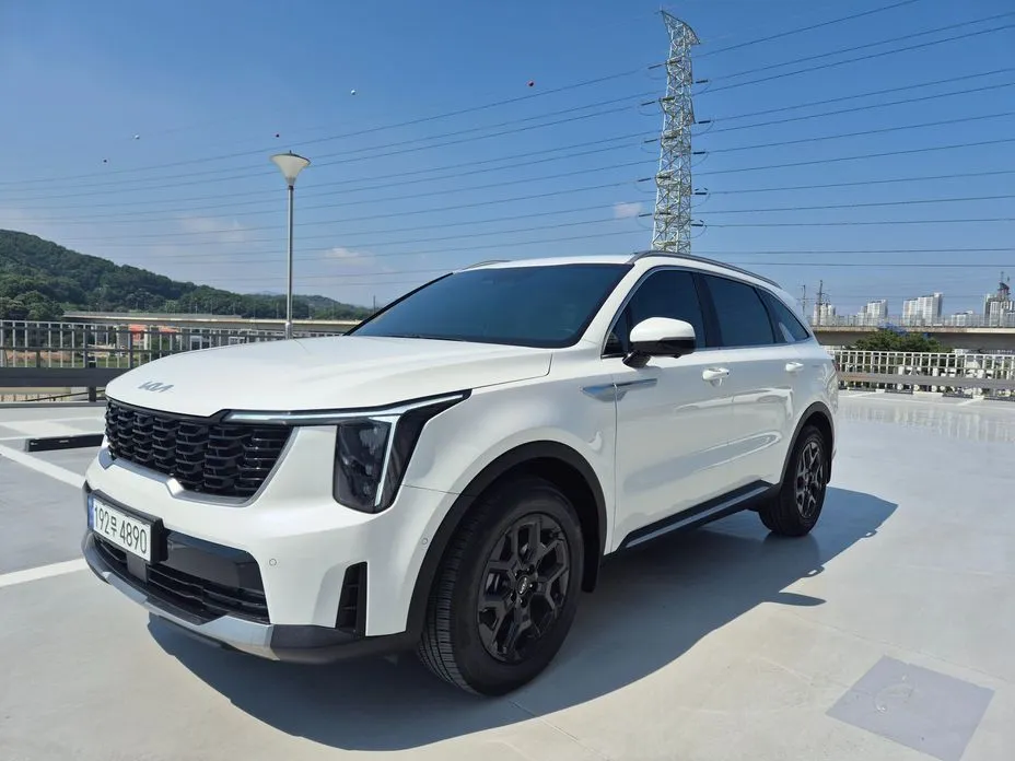 Kia Sorento — фото 1