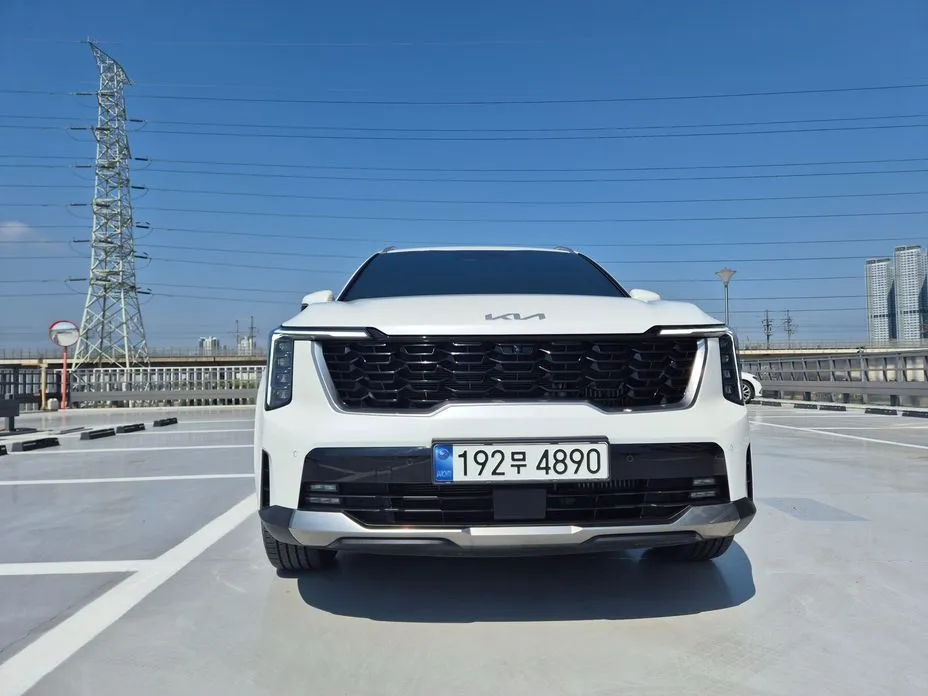 Kia Sorento — фото 5