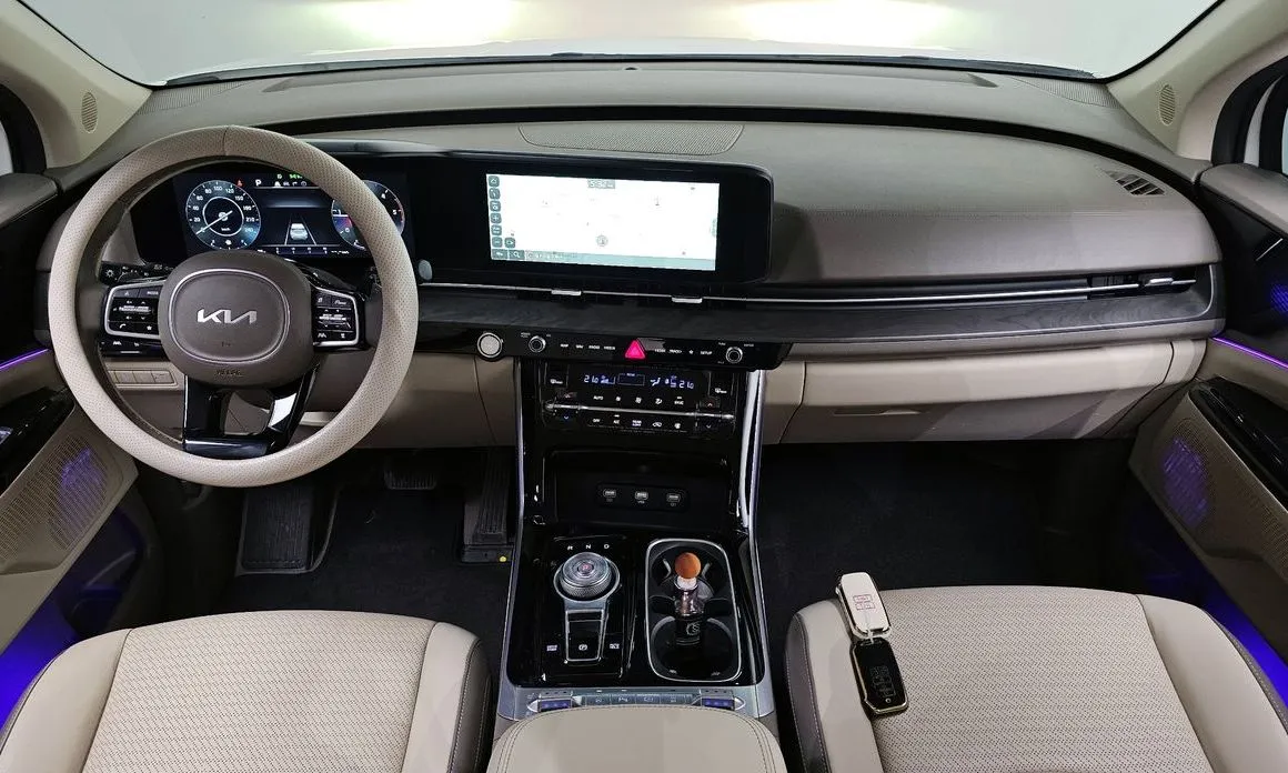 Kia Carnival — фото 2