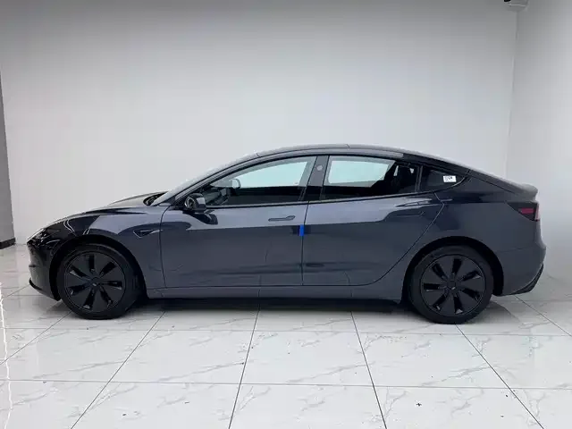 Tesla Model 3 — фото 5