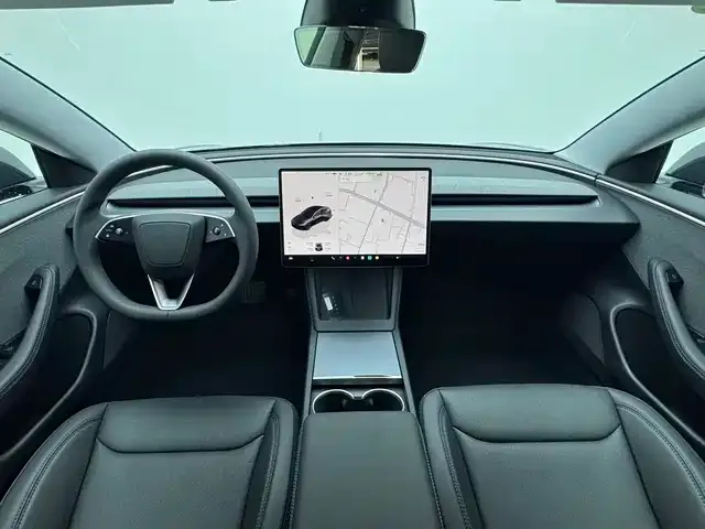 Tesla Model 3 — фото 6