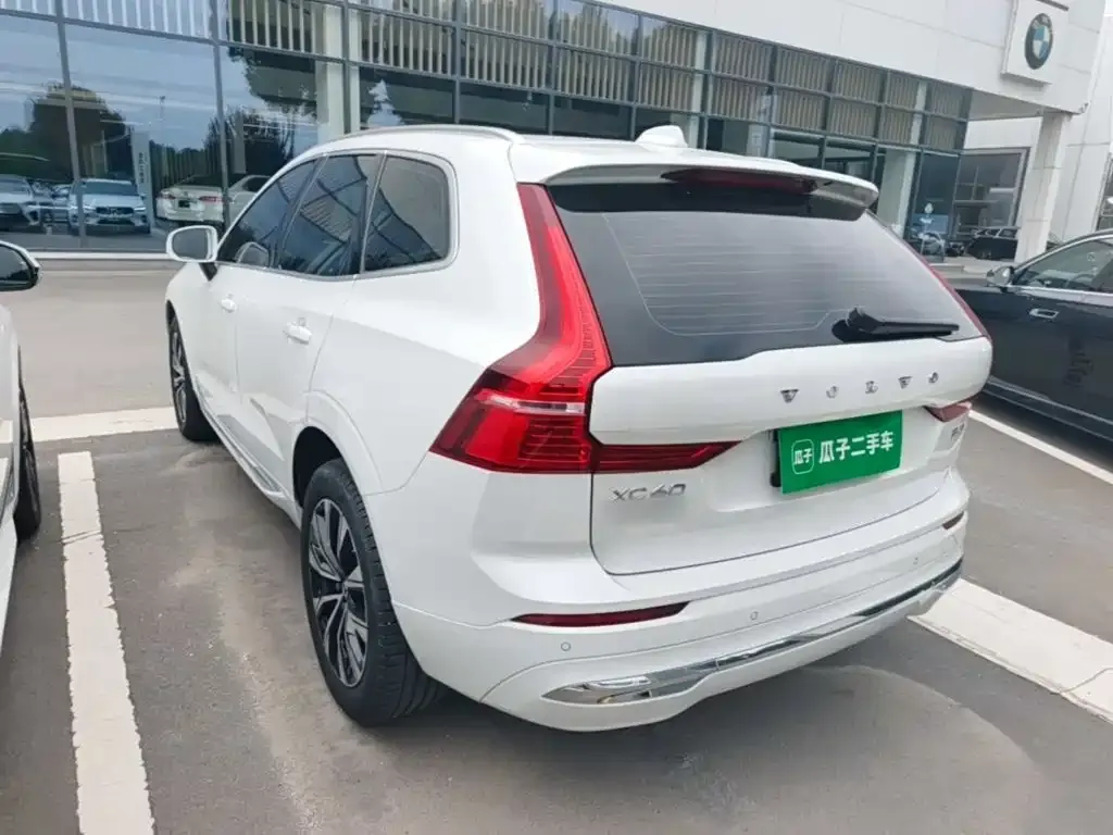 Volvo XC60 2024 из CN, фото 4