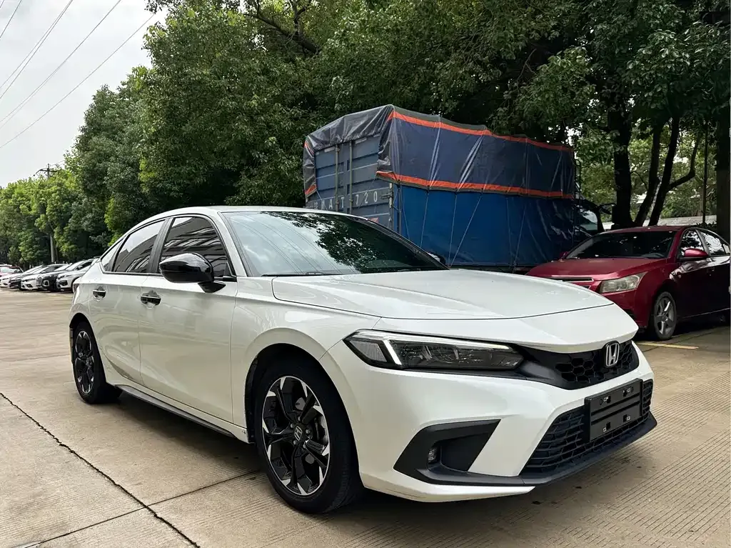Honda Civic — фото 8