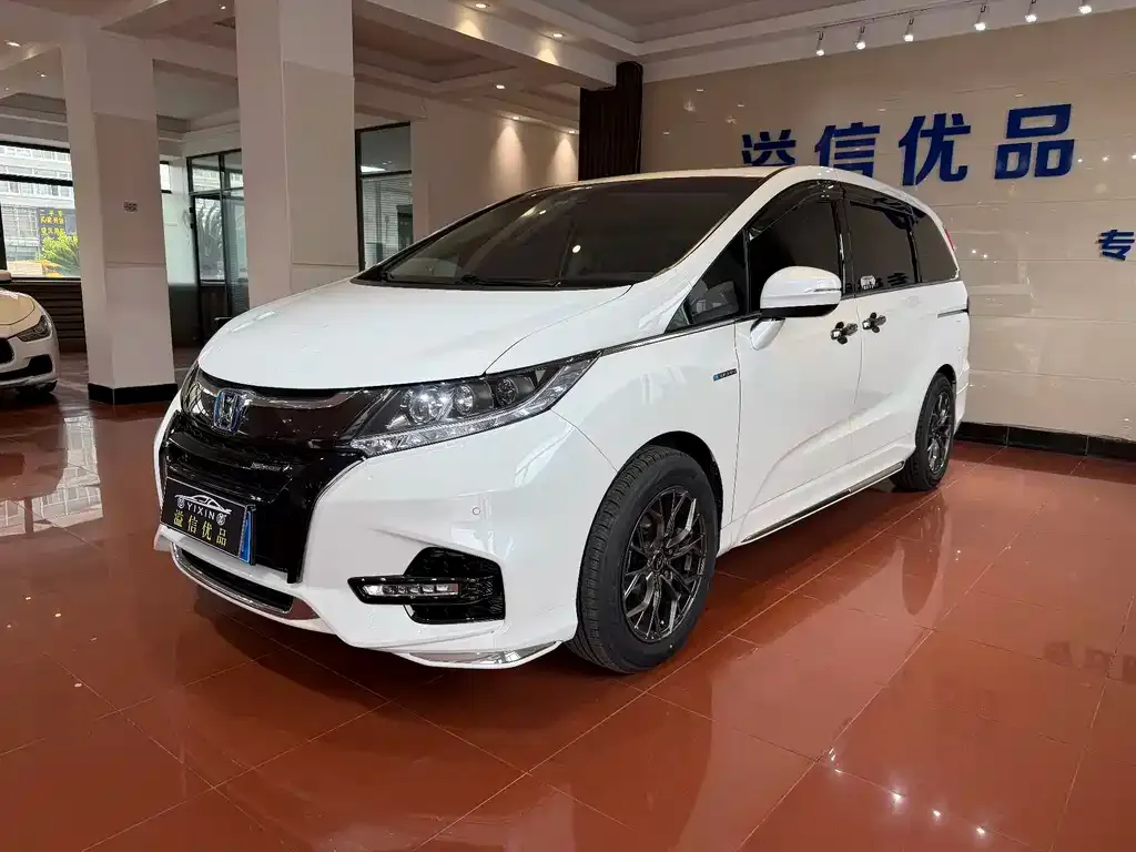 Honda Odyssey — фото 1