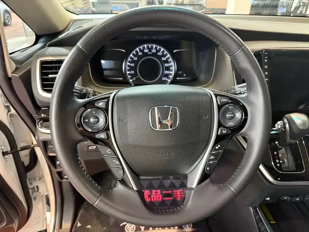 Honda Odyssey — фото 2