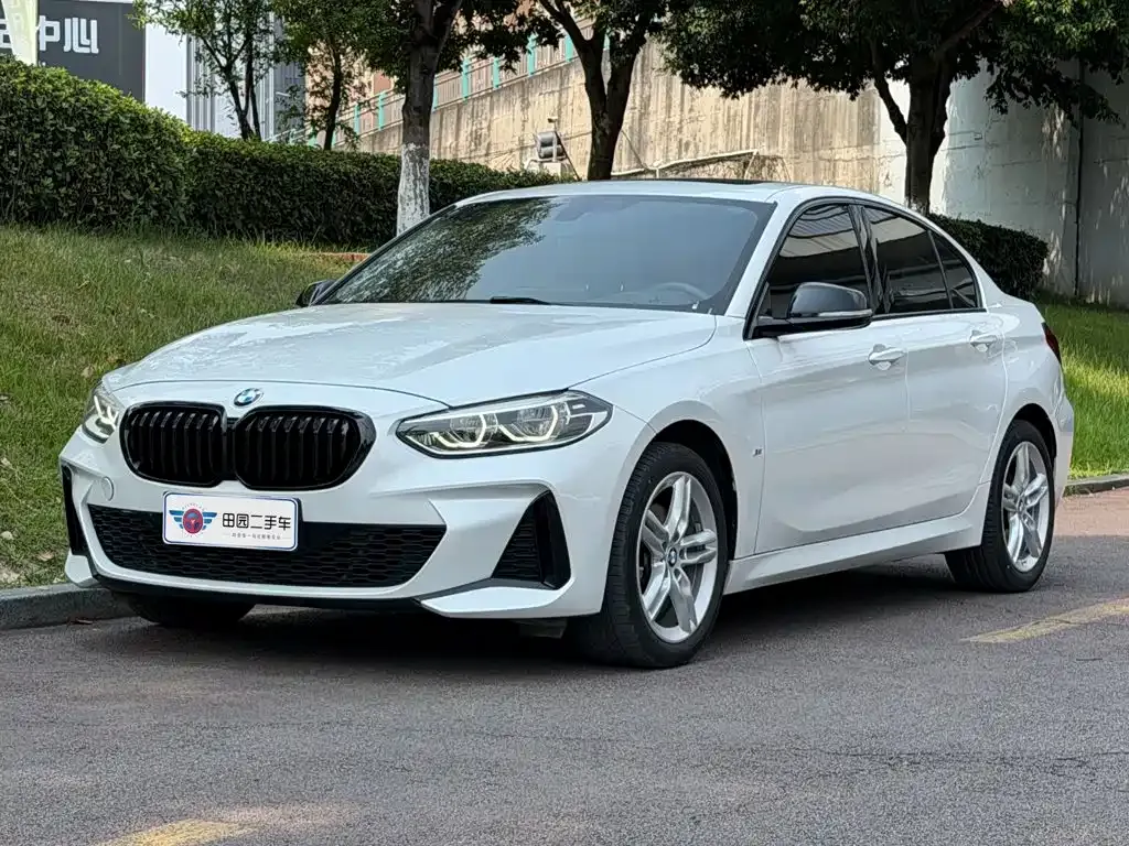BMW 1 Series — фото 1