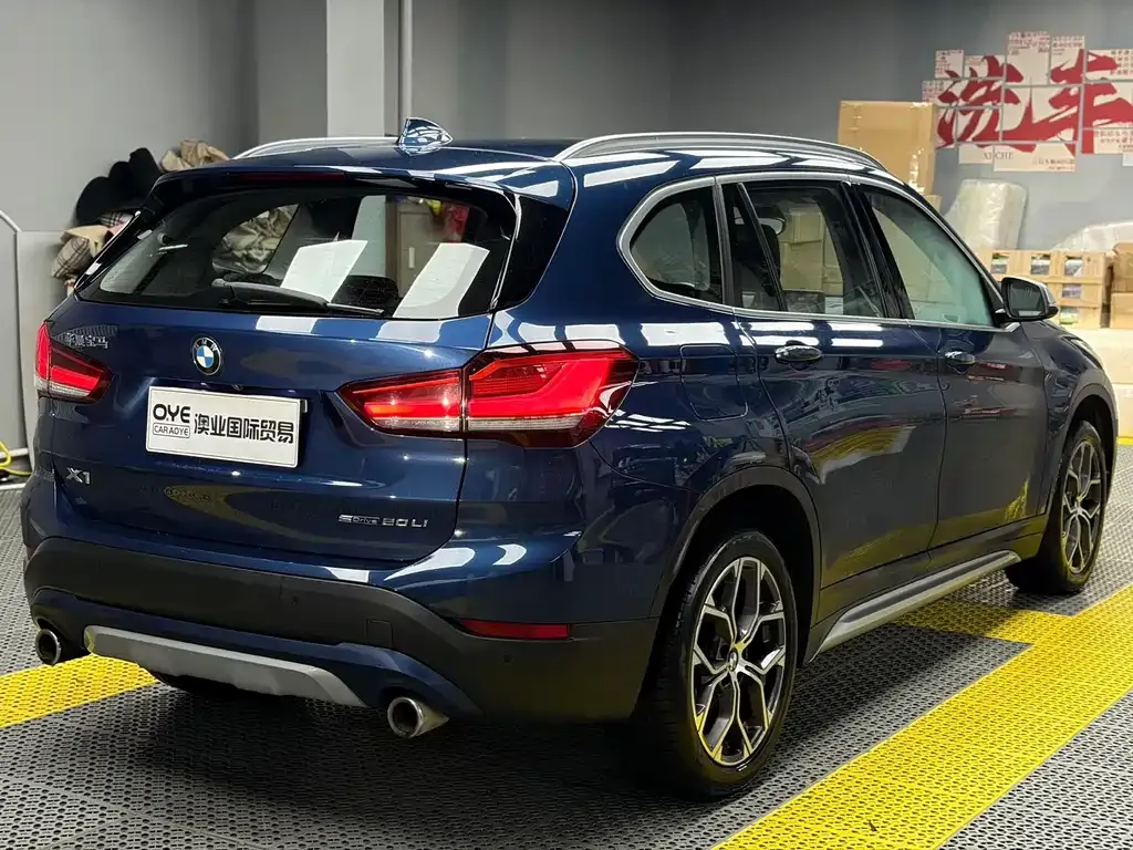 BMW X1 — фото 10