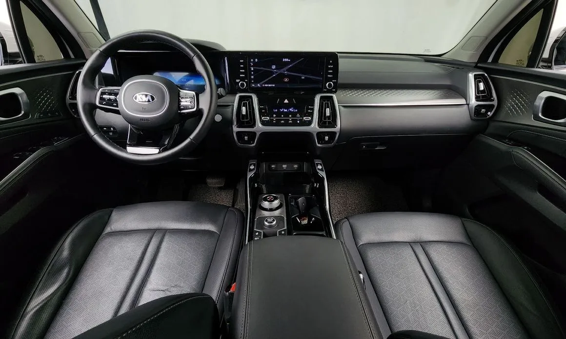 Kia Sorento — фото 9