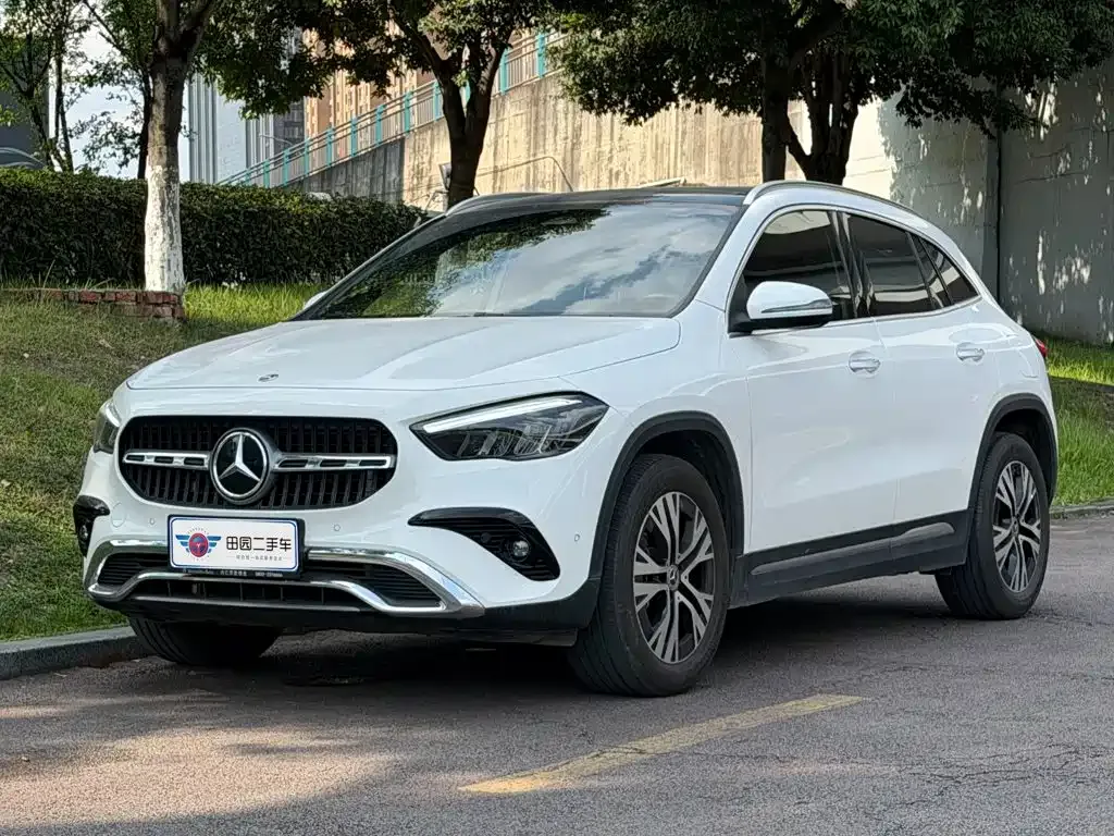 Mercedes-Benz GLA — фото 1