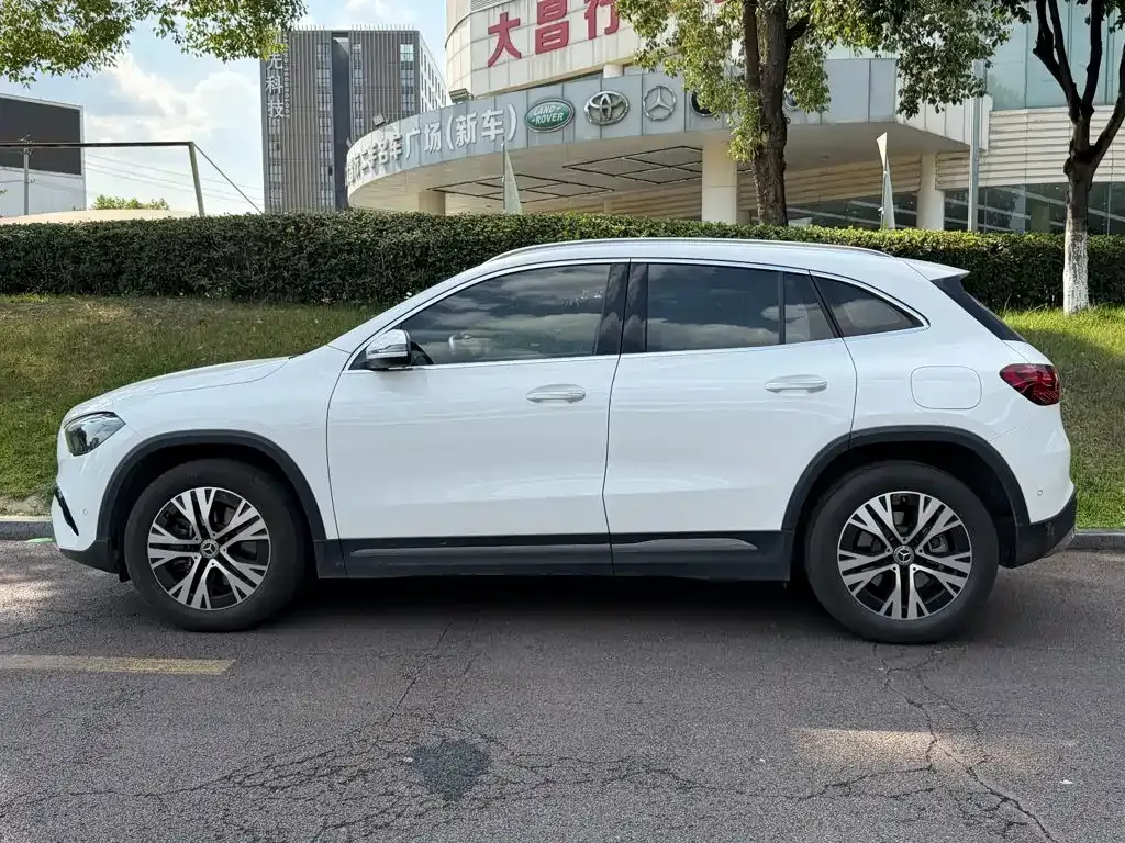 Mercedes-Benz GLA — фото 5